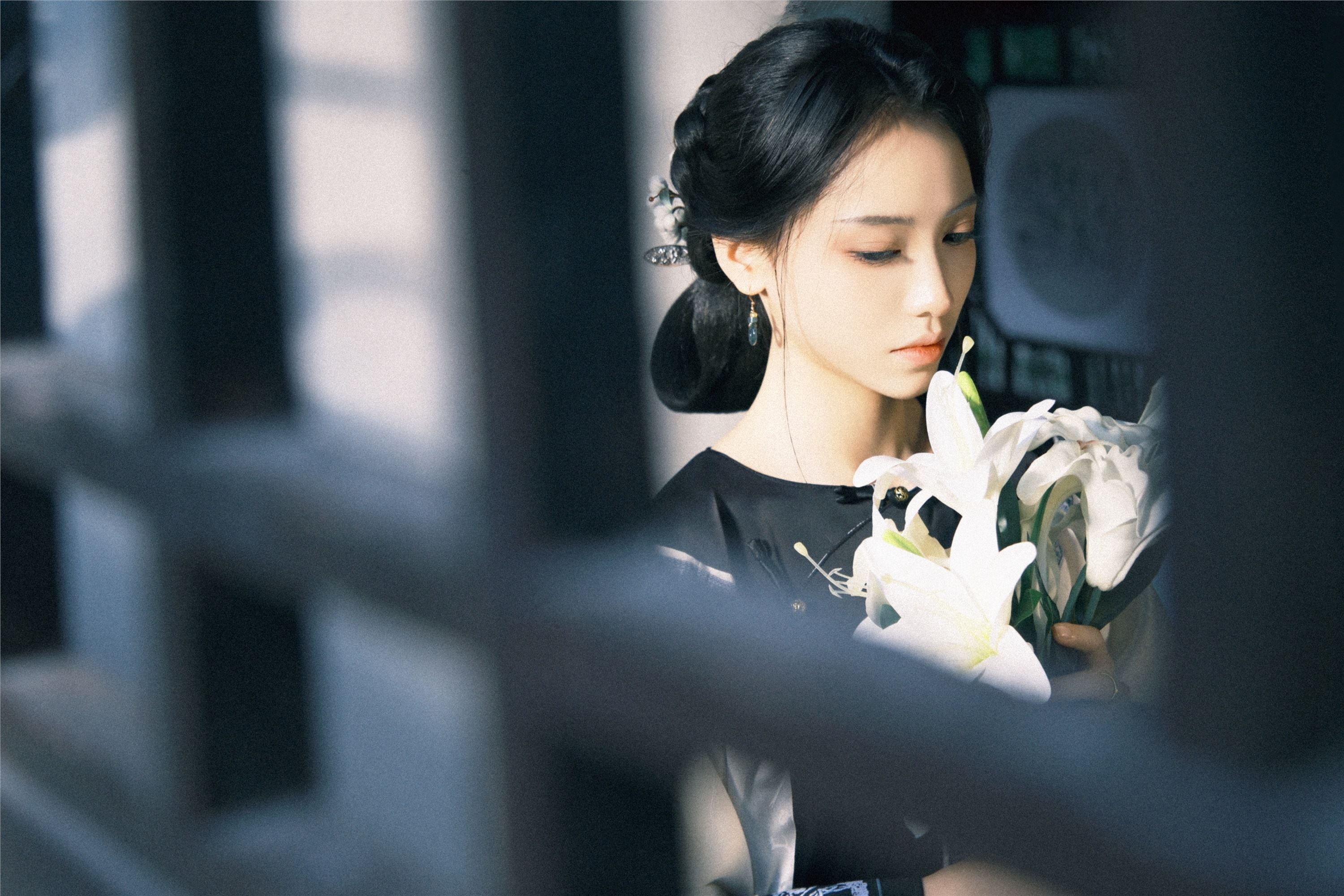 YITUYU艺图语 2025.01.12 锁清秋 珠珠